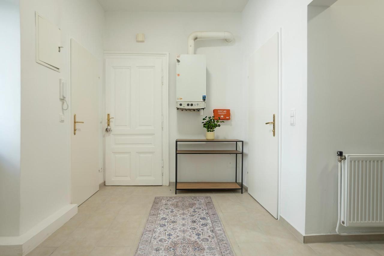 Appartement Modern With A Balcony Near Belvedere *